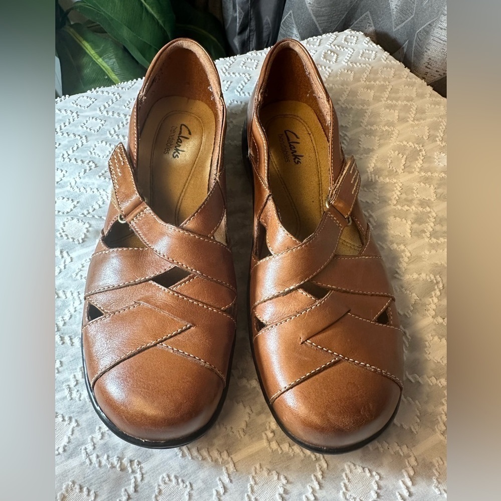 Clark’s Bendable Tan Leather Mary Jane Women’s Shoes Size 8 M - Picture 3 of 9